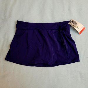 47. Christina navy blue skirted bikini bottom. Size 10. NWT